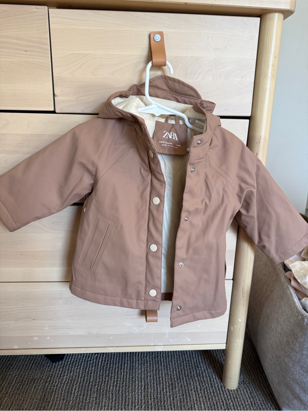 Zara Girls Rubberized Rain Jacket in Blush